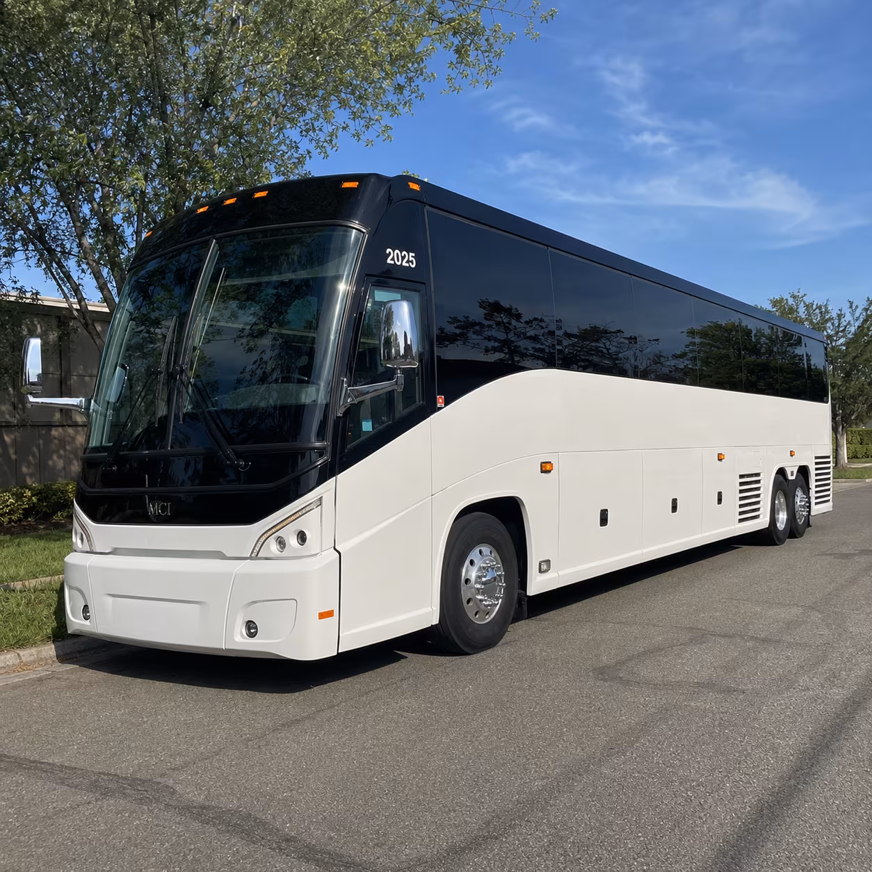 mobile charter bus hero 3